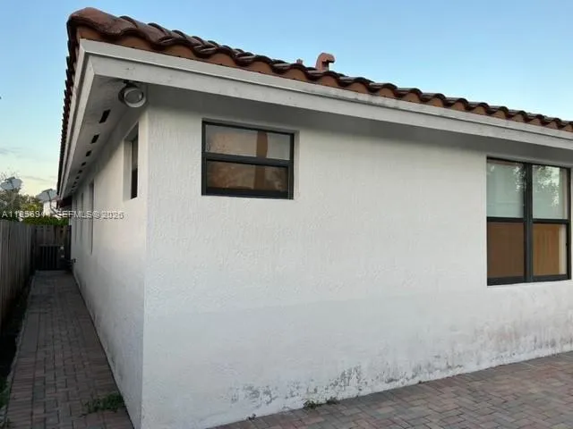 $4,900 | 9952 Northwest 10th Street, Unit 9952, Miami, FL 33172