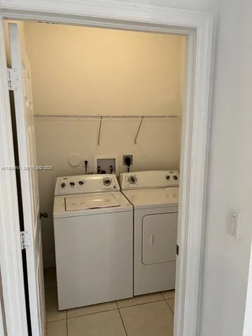 $4,900 | 9952 Northwest 10th Street, Unit 9952, Miami, FL 33172