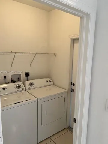 $4,900 | 9952 Northwest 10th Street, Unit 9952, Miami, FL 33172