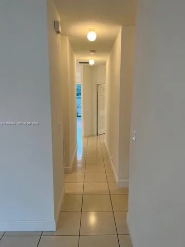 $4,900 | 9952 Northwest 10th Street, Unit 9952, Miami, FL 33172