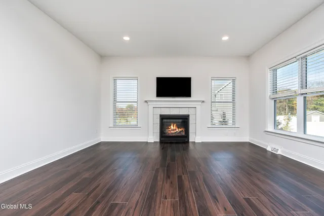 $750,000 | 46 Mallory Way, Ballston, NY 12019