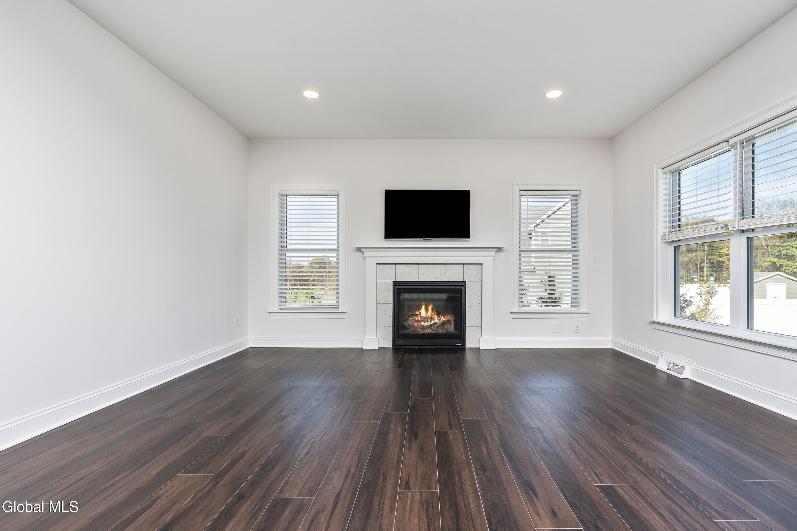 46 Mallory Way Ballston, NY 12019 - Photo 17 of 53 014-46-Mallory-Way-Ballston-Lake-NY-1201