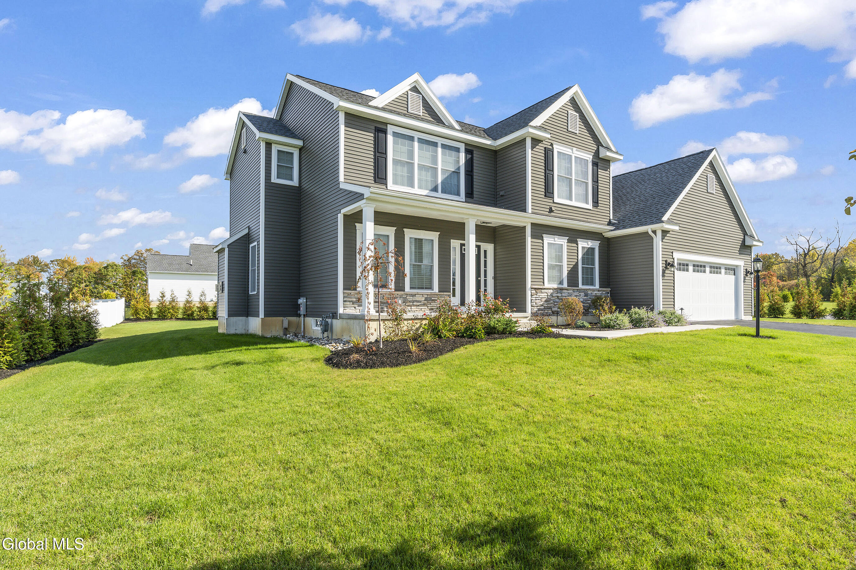 46 Mallory Way Ballston, NY 12019 - Photo 3 of 53 003-46-Mallory-Way-Ballston-Lake-NY-1201