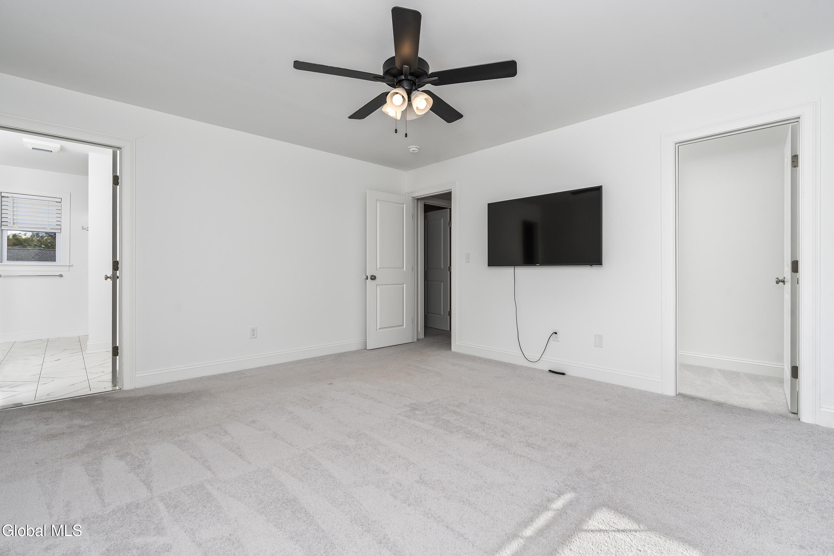 46 Mallory Way Ballston, NY 12019 - Photo 33 of 53 040-46-Mallory-Way-Ballston-Lake-NY-1201