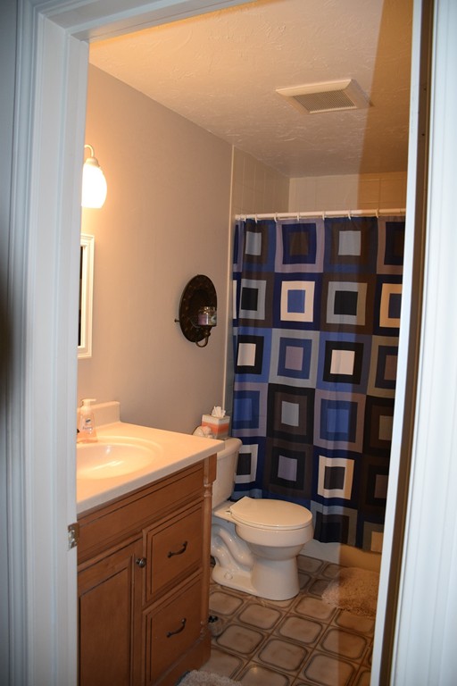 25 Apple Tree Hill Road, Unit 25 Hopkinton, MA 01748 - Photo 13 of 18 Gallery Image 13