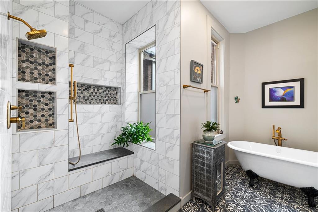 275 Main Street Pittsburgh, PA 15201 - Photo 17 of 50