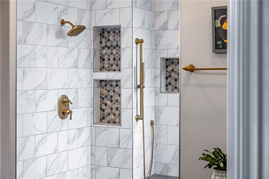 275 Main Street Pittsburgh, PA 15201 - Photo 20 of 50