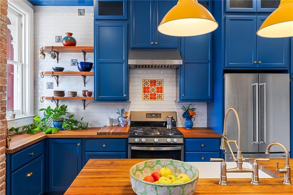 275 Main Street Pittsburgh, PA 15201 - Photo 3 of 50