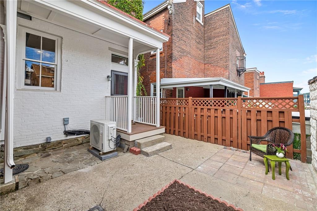 275 Main Street Pittsburgh, PA 15201 - Photo 37 of 50