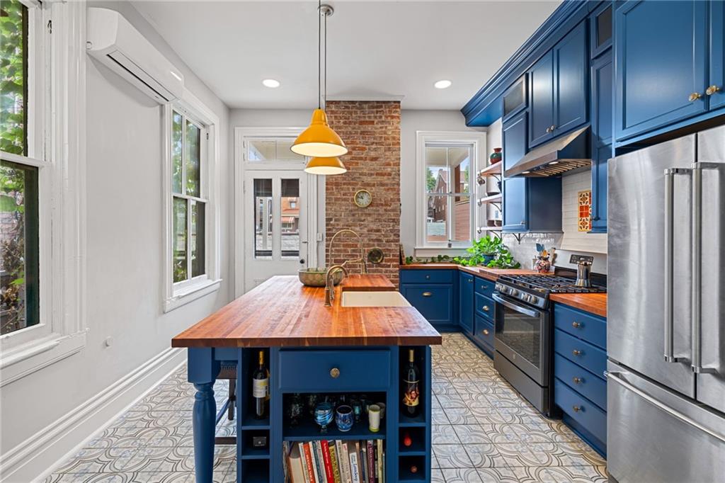 275 Main Street Pittsburgh, PA 15201 - Photo 7 of 50