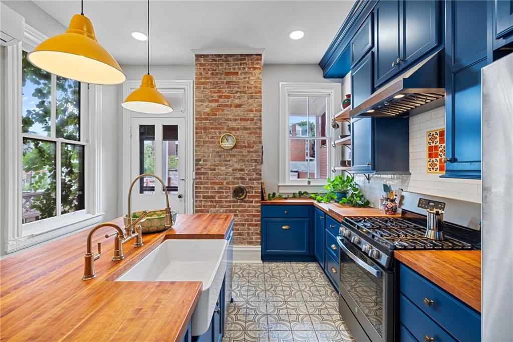 275 Main Street Pittsburgh, PA 15201 - Photo 8 of 50