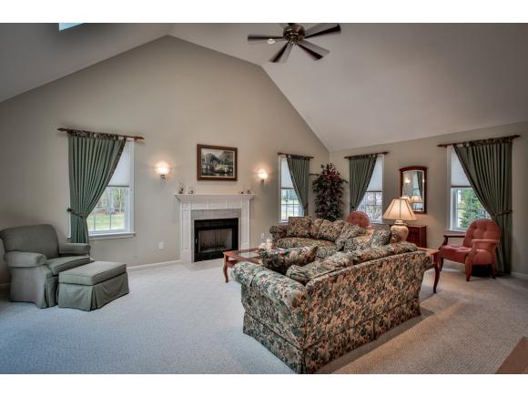 39 Springfield Circle Merrimack, NH 03054 - Photo 13 of 33 Gallery Image 13