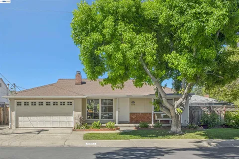 $835,000 | 15915 Via Toledo, San Lorenzo, CA 94580