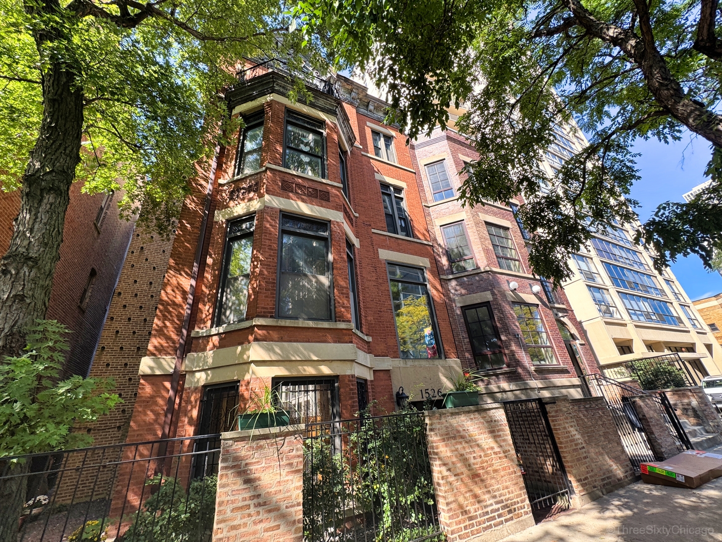 1526 North LaSalle Drive, Unit 1E Chicago, IL 60610 - Photo 1 of 17 front view of a building