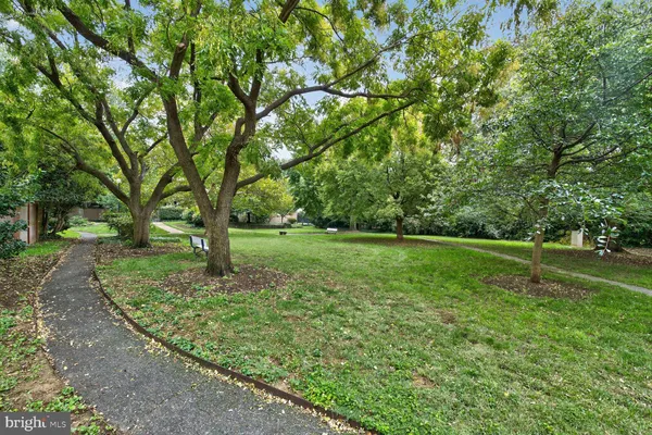 $464,900 | 333 N Street Southwest, Washington, DC 20024