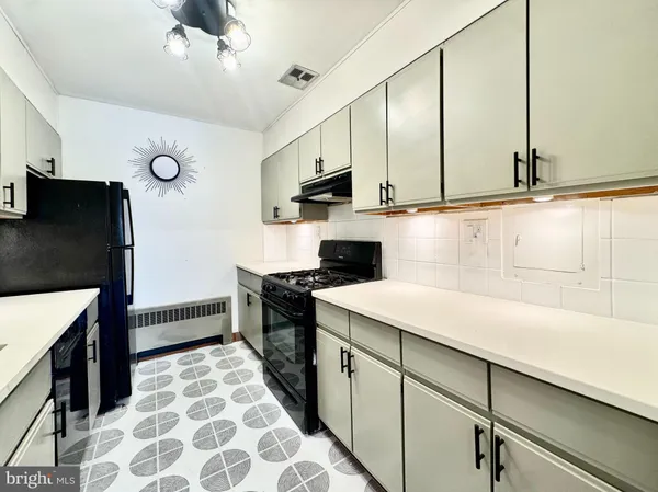 $464,900 | 333 N Street Southwest, Washington, DC 20024