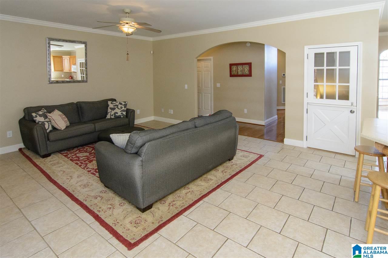 821 Meadow Ridge Lane Birmingham, AL 35242 - Photo 6 of 43