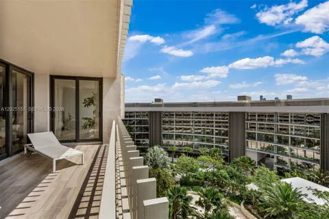 $1,700,000 | 3 Grove Isle Drive, Unit C803, Miami, FL 33133