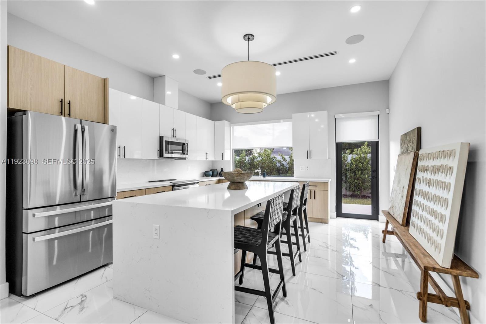 2260 East 9th Avenue Hialeah, FL 33013 - Photo 9 of 33