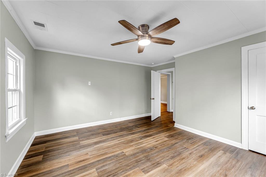 2650 Darrow Road Walkertown, NC 27051 - Photo 11 of 30 Gallery Image 11