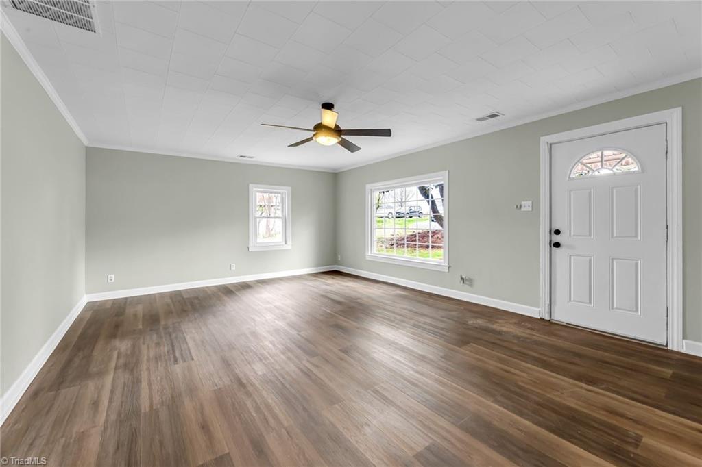 2650 Darrow Road Walkertown, NC 27051 - Photo 8 of 30 Gallery Image 8