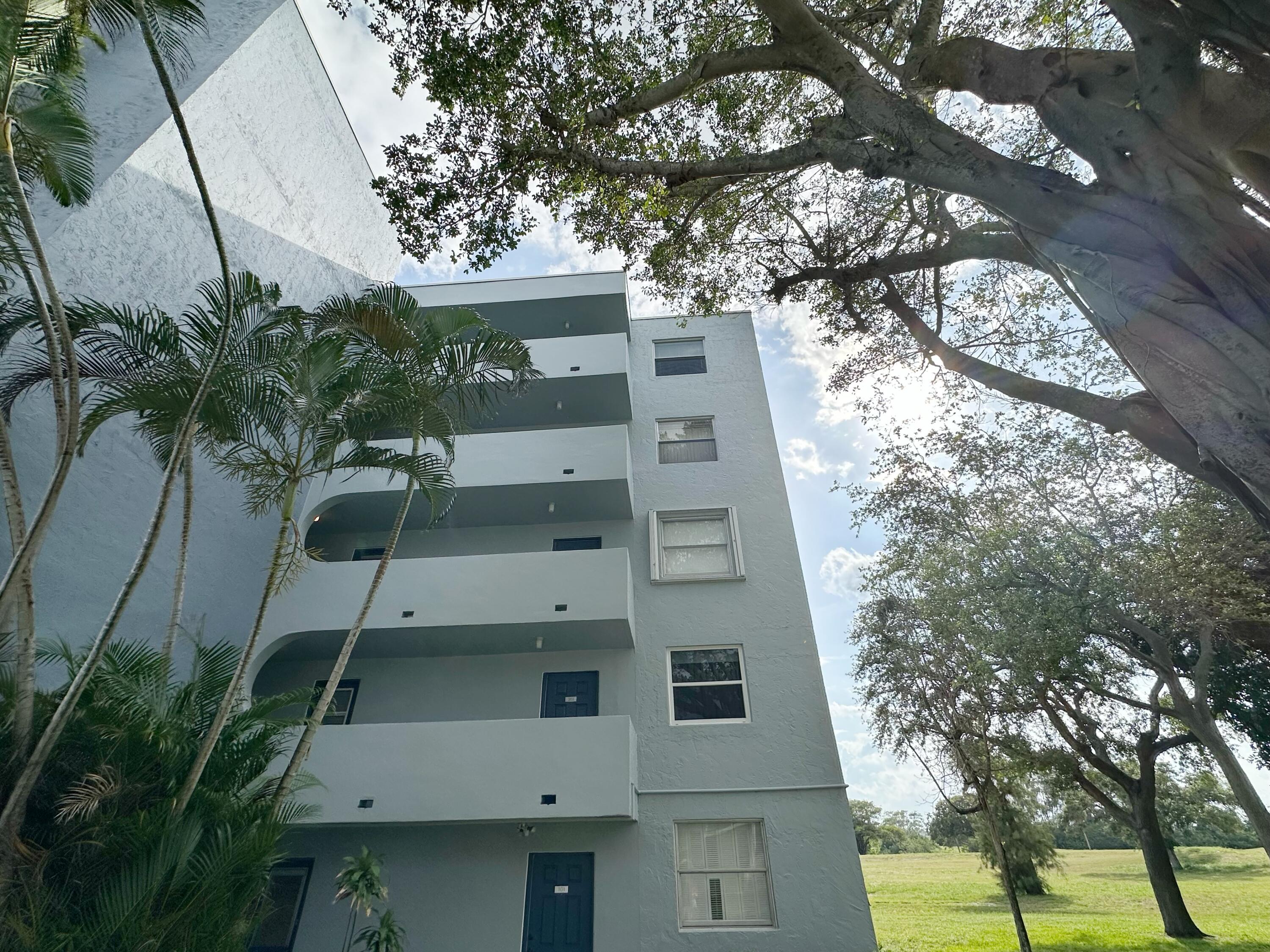5301 Northwest 2nd Avenue, Unit 401 Boca Raton, FL 33487 - Photo 36 of 39 IMG_5201