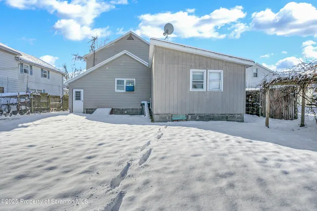 $197,000 | 411 West 6th Street, Wyoming, PA 18644