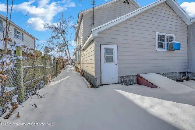 $197,000 | 411 West 6th Street, Wyoming, PA 18644