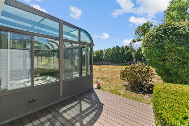 $474,900 | 6 Fox Run, Portsmouth, RI 02871