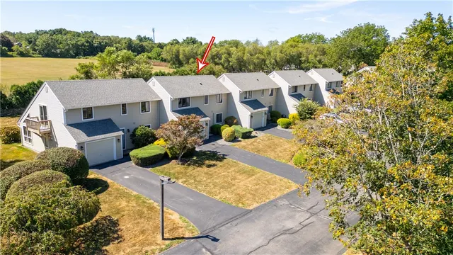 $474,900 | 6 Fox Run, Portsmouth, RI 02871