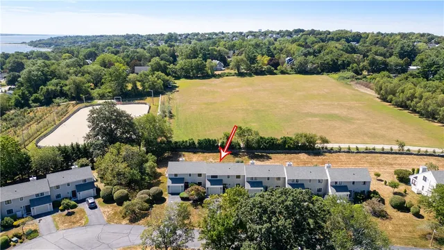 $474,900 | 6 Fox Run, Portsmouth, RI 02871