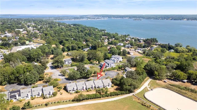 $474,900 | 6 Fox Run, Portsmouth, RI 02871