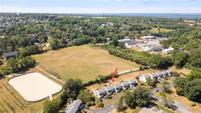 $474,900 | 6 Fox Run, Portsmouth, RI 02871