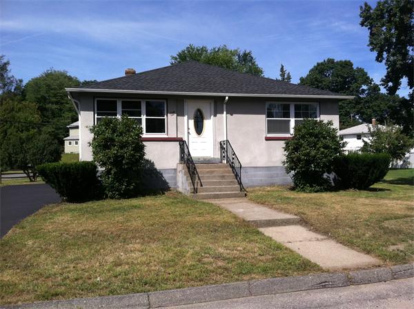 66 Indiana Street Worcester, MA 01604 - Photo 1 of 17 Gallery Image 1