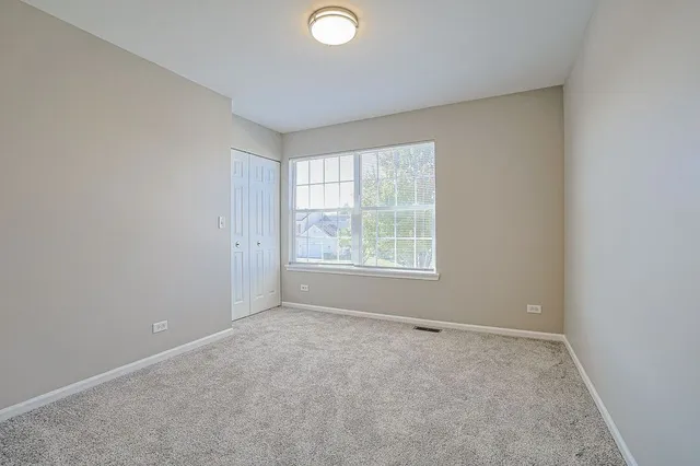 $375,000 | 2407 Miriam Avenue, Zion, IL 60099