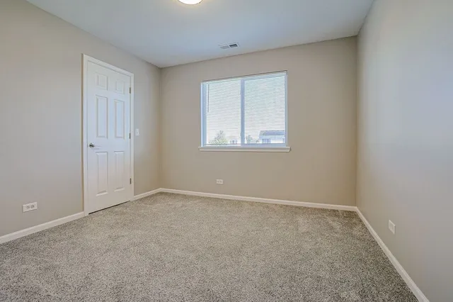 $375,000 | 2407 Miriam Avenue, Zion, IL 60099