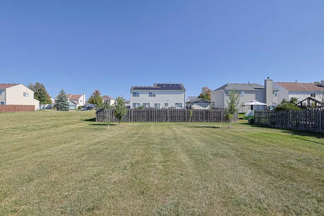 $375,000 | 2407 Miriam Avenue, Zion, IL 60099