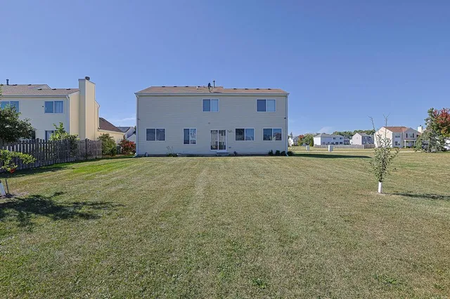 $375,000 | 2407 Miriam Avenue, Zion, IL 60099