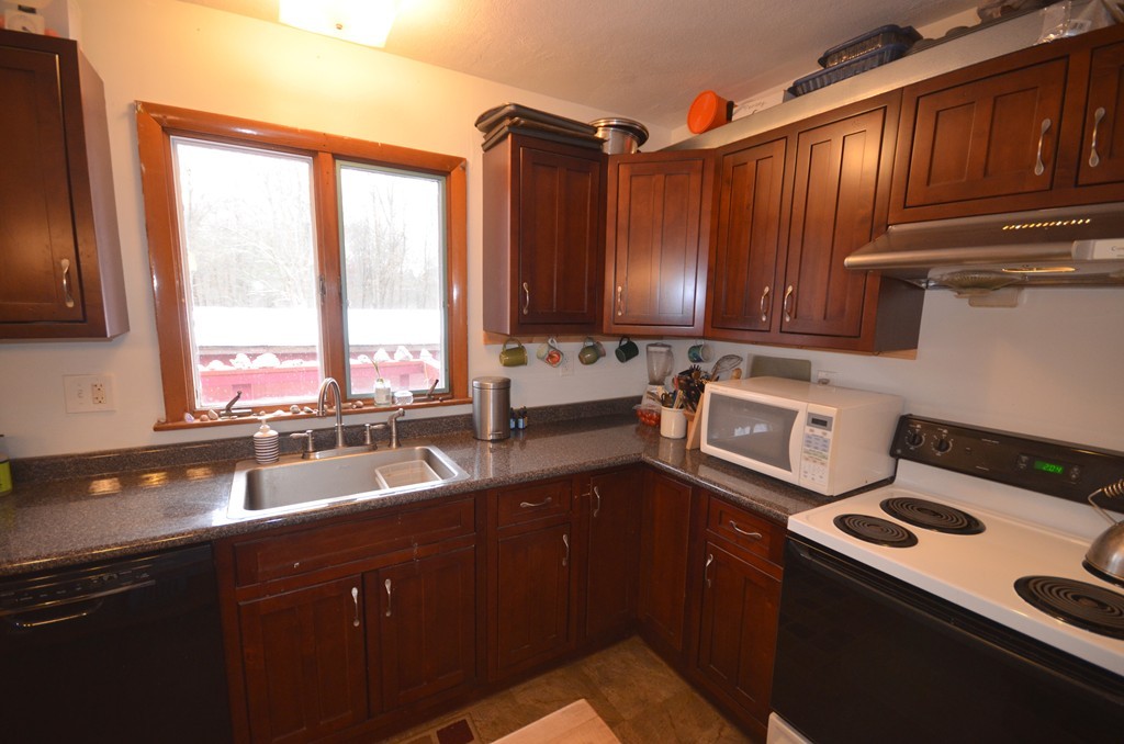 61 Plumtree Road Sunderland, MA 01375 - Photo 8 of 19
