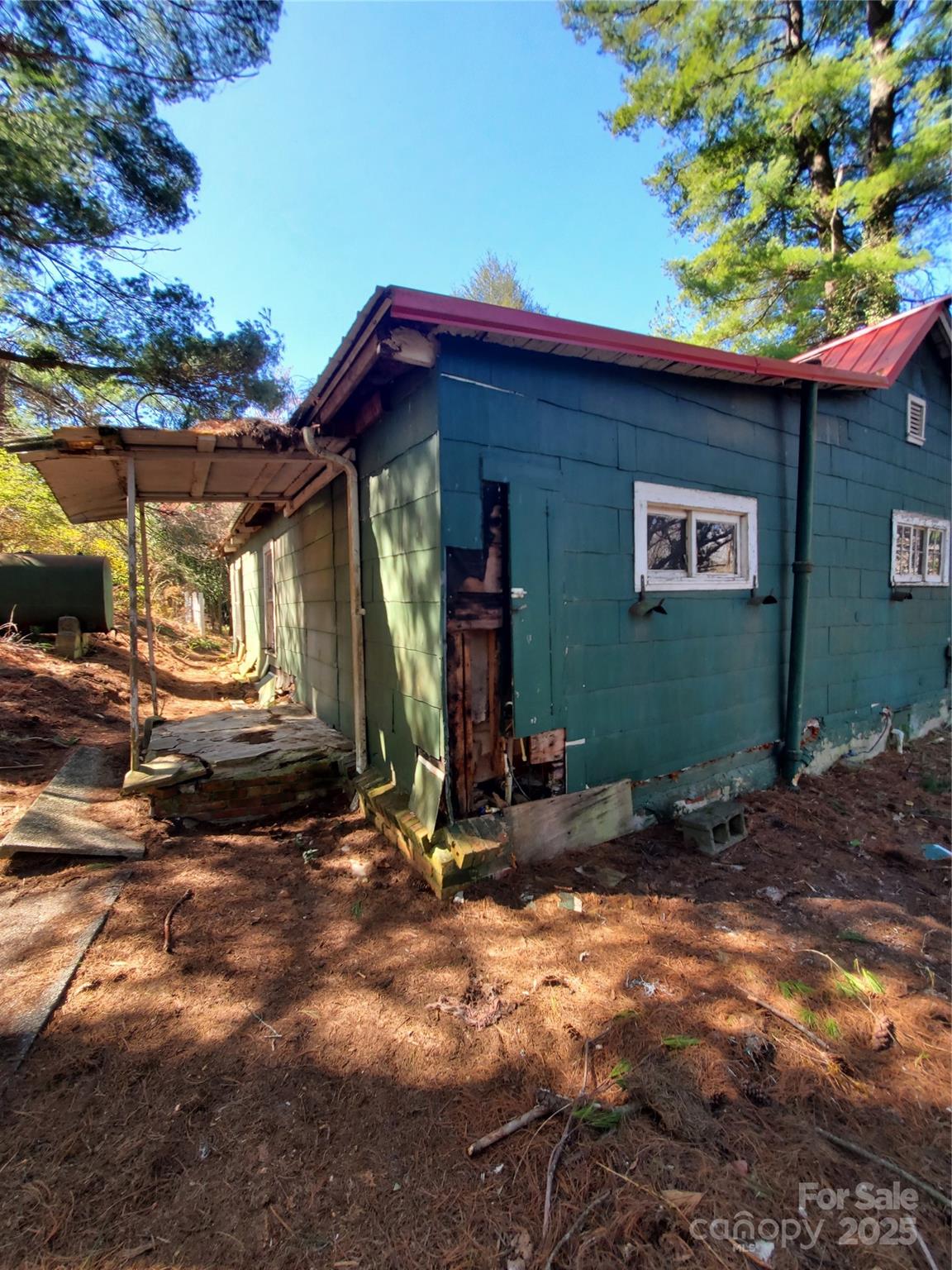 28 Plemmons Street Canton, NC 28716 - Photo 18 of 27