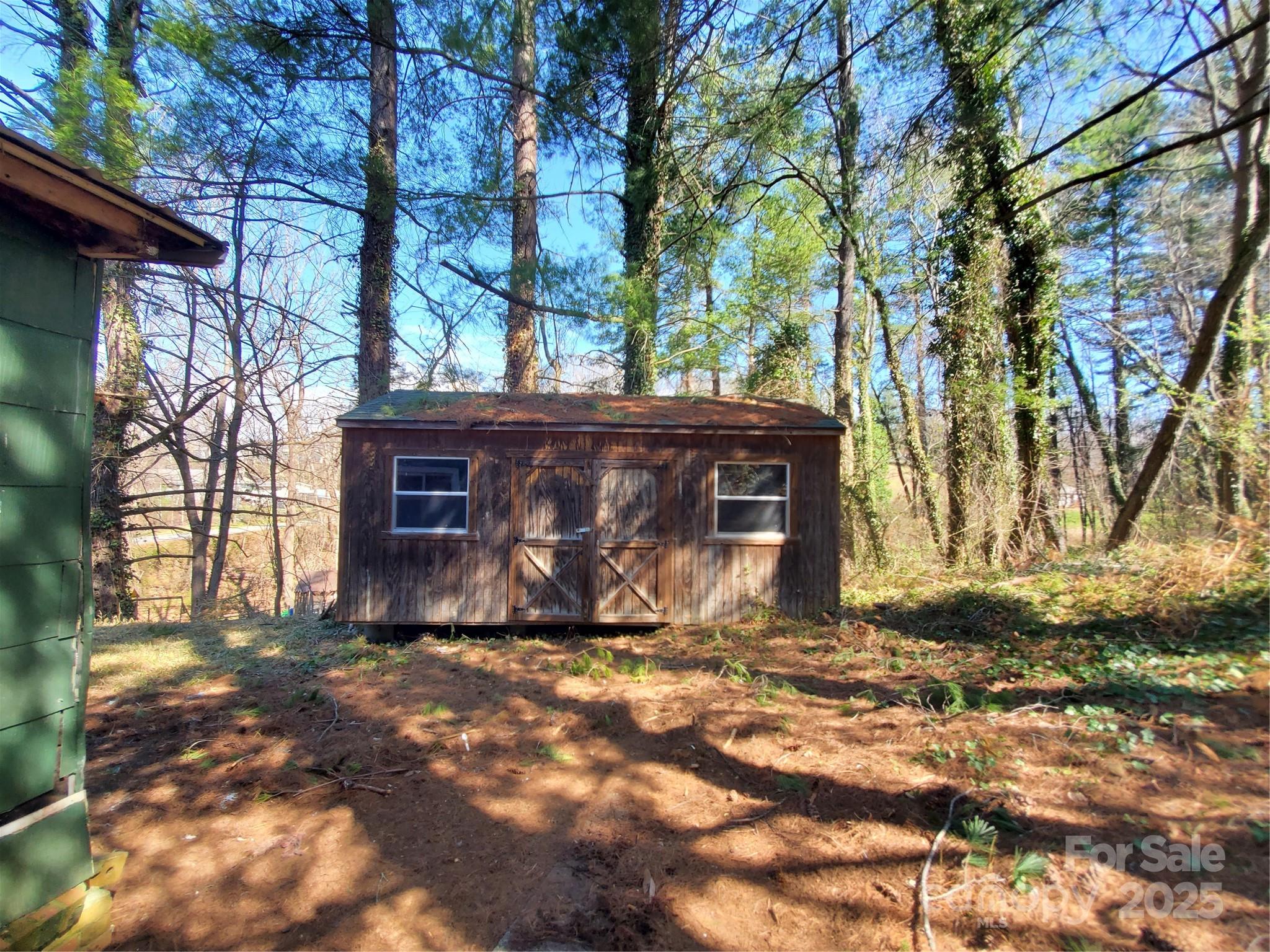 28 Plemmons Street Canton, NC 28716 - Photo 20 of 27