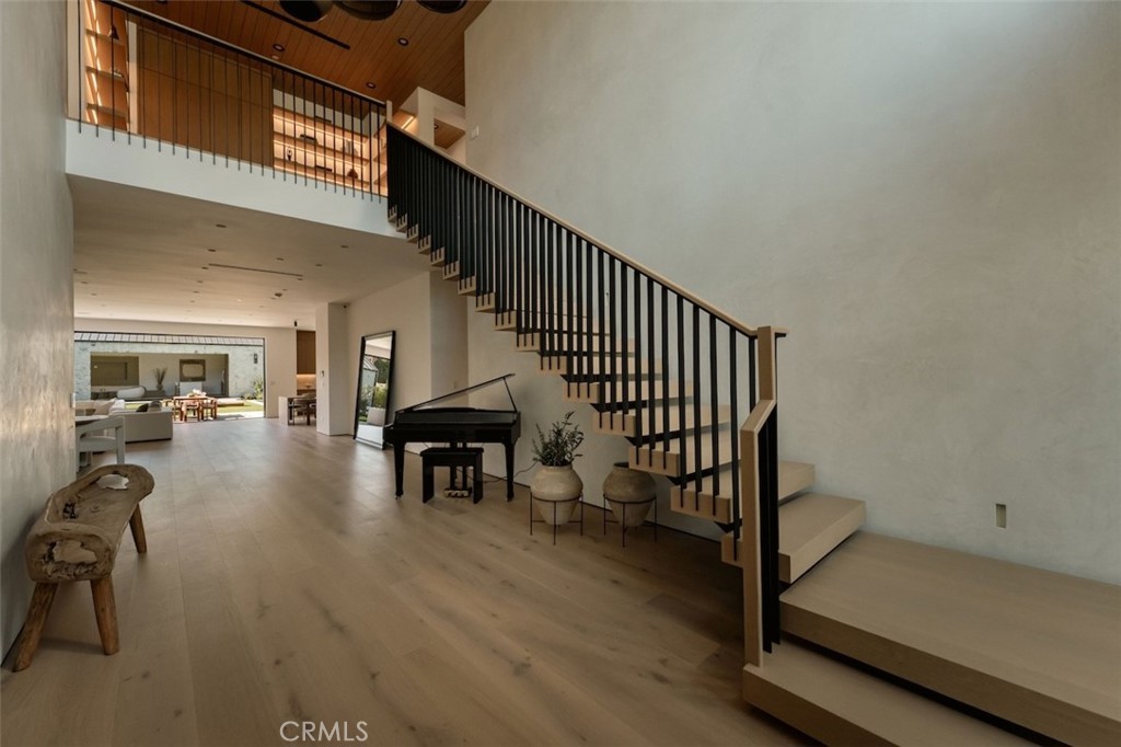 10433 Valley Spring Lane Toluca Lake, CA 91602 - Photo 4 of 69