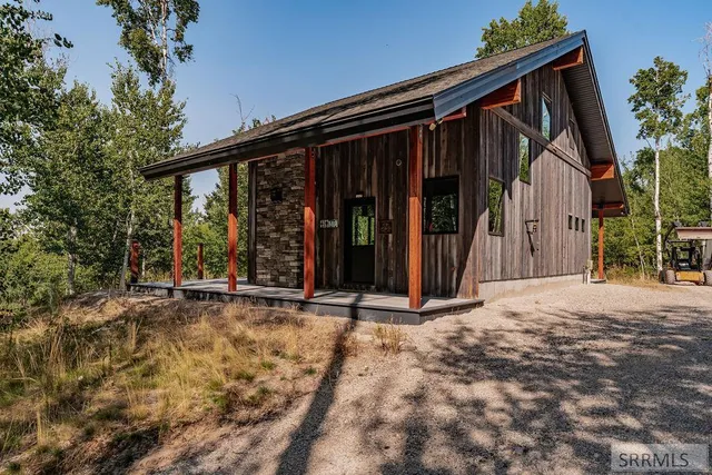 $675,000 | 10468 Rig Ranch Road, Rexburg, ID 83440