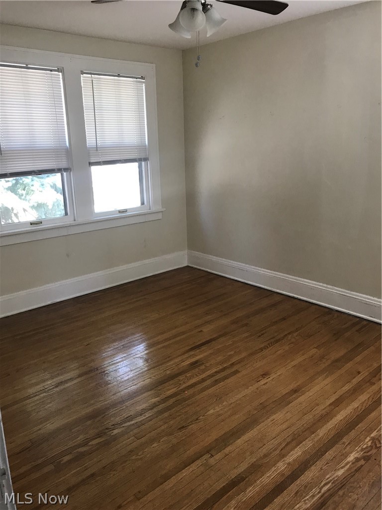 906 Montford Road Cleveland Heights, OH 44121 - Photo 16 of 20