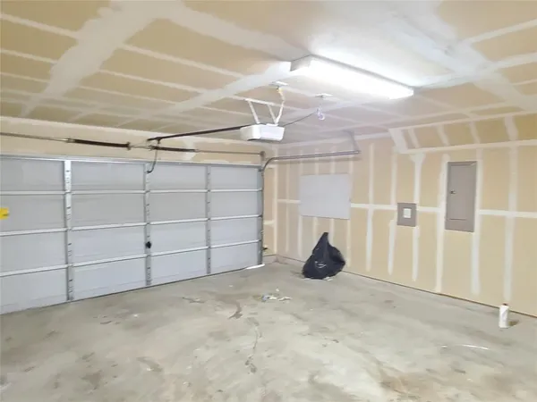 $2,200 | 1213 Beatty Drive, Cedar Hill, TX 75104