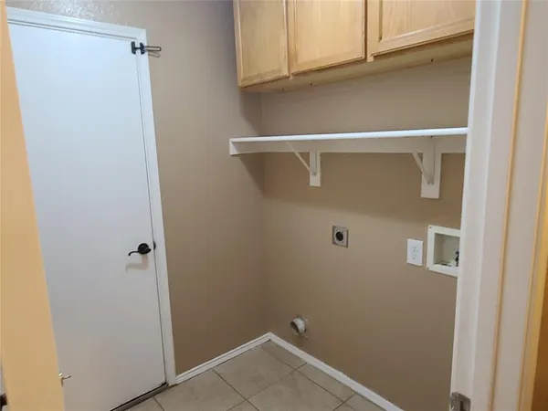 $2,200 | 1213 Beatty Drive, Cedar Hill, TX 75104