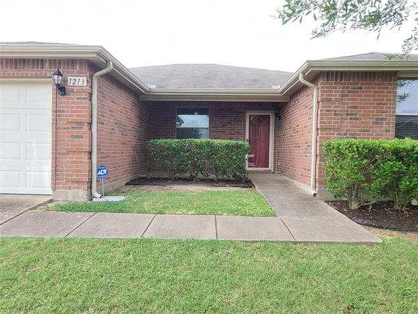 $2,200 | 1213 Beatty Drive, Cedar Hill, TX 75104