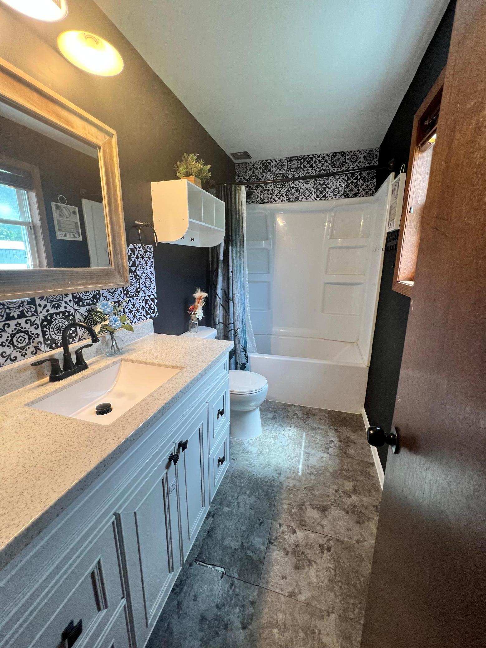 256 Locust Street Dawson, MN 56232 - Photo 9 of 27