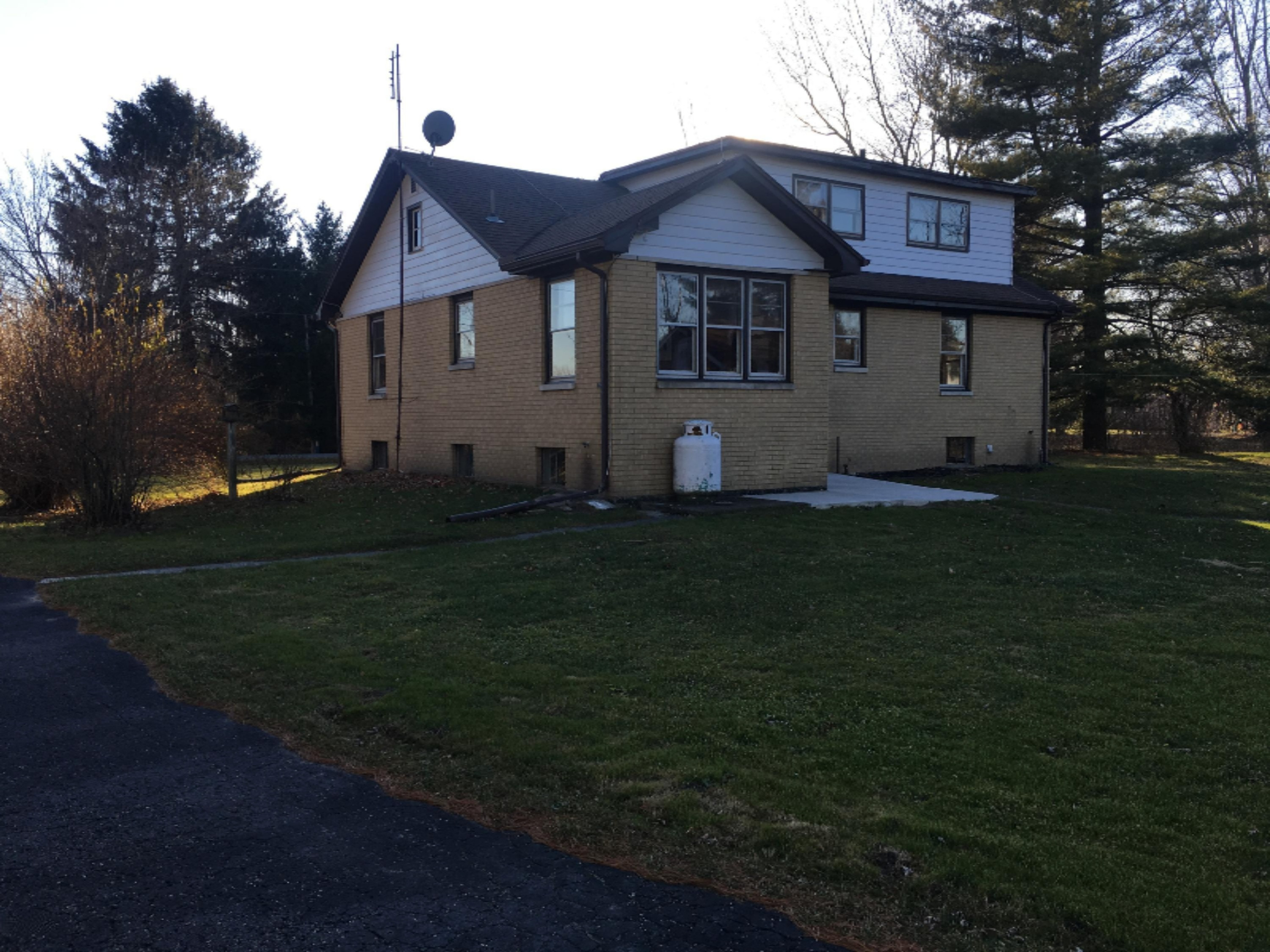 3617 Weechik Road Sawyer, MI 49125 - Photo 2 of 29 2017-12-06 15.35.45