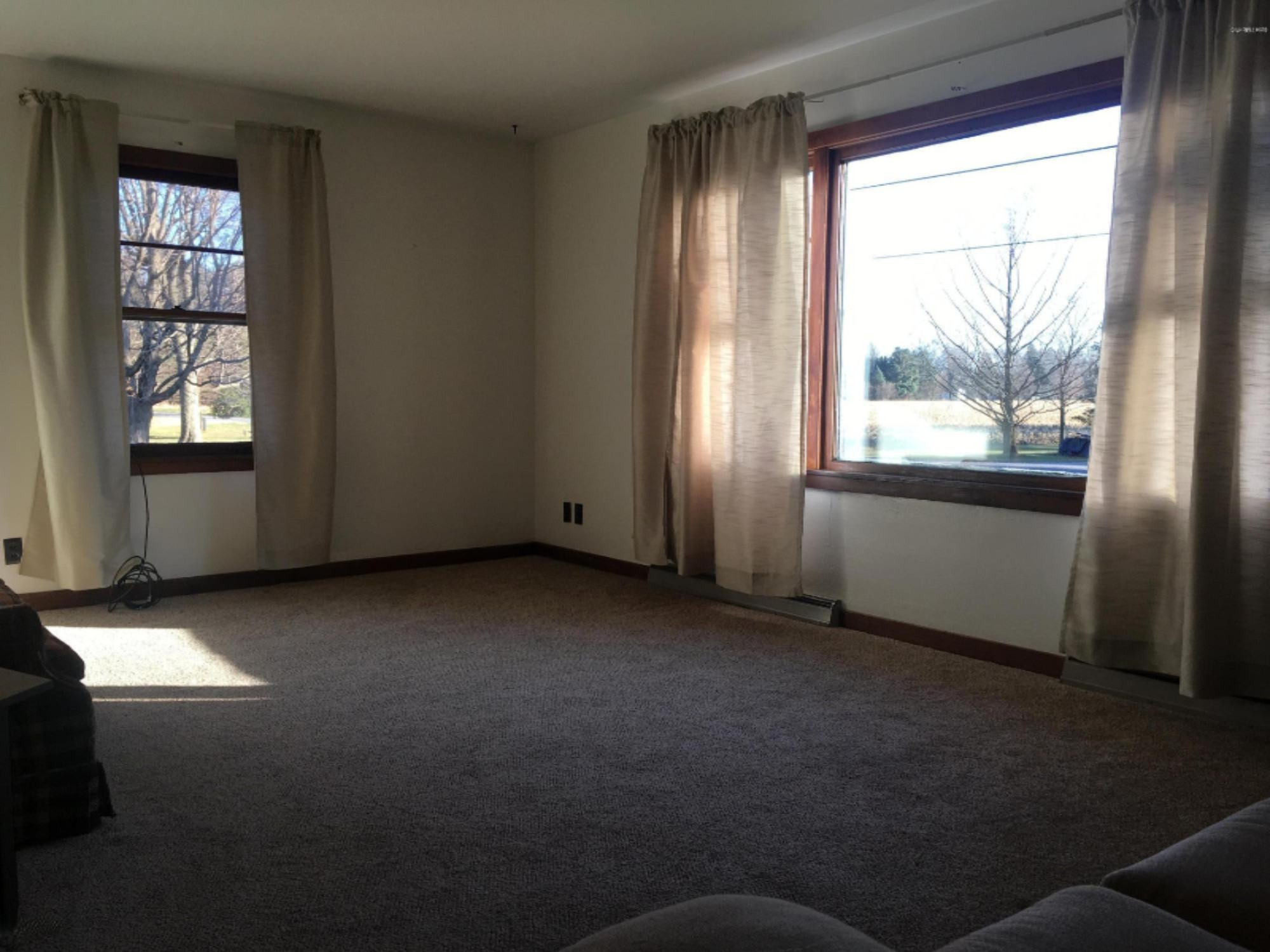 3617 Weechik Road Sawyer, MI 49125 - Photo 4 of 29 2017-12-06 15.28.36